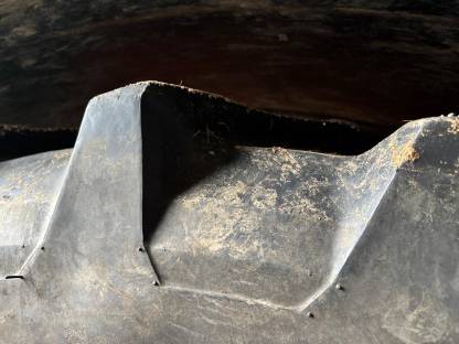 Bild 4:Kompletträder 420/85 R38