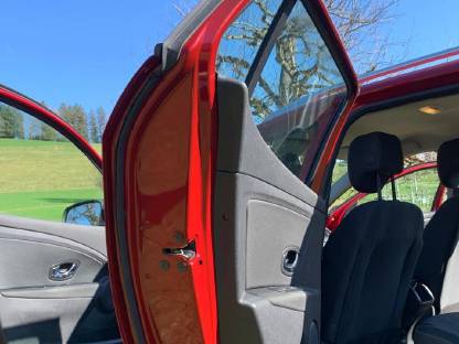 Bild 5:Renault Megane Kombiline