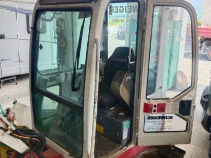 Takeuchi TB016