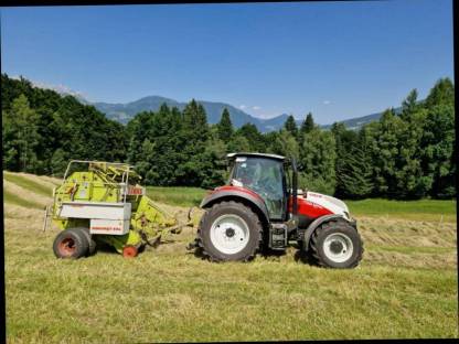 Rundballenpresse Claas Rollant 44s