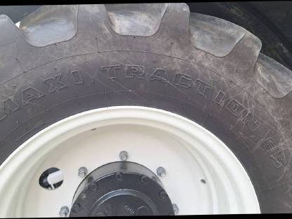 Bild 6:Kompletträder neuwertig 440/65R24, 540/65R34