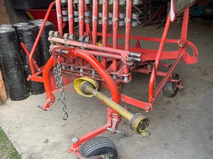 Bild 3:Kuhn GA 3201 G Schwader