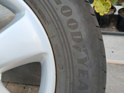 Bild 4:Reifen mit Alufelgen für Suzuki Grand Vitara