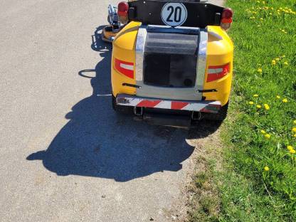 Bild 3:Stiga Titan 26H Großflächenmäher