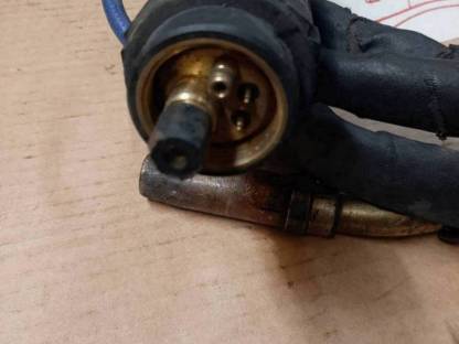 Bild 2:Defektes Schlauchpaket von Binzel