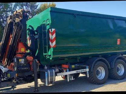 Bild 5:Hakenlift mit Kran ITRunner 16.21T