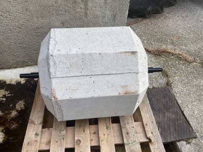 Bild 2:Frontgewicht, Heckgewicht 350 kg