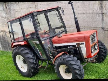 Lindner 520 S Allrad 3.949 Bstd.