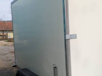 Bild 4:WM Meyer Kofferanhänger