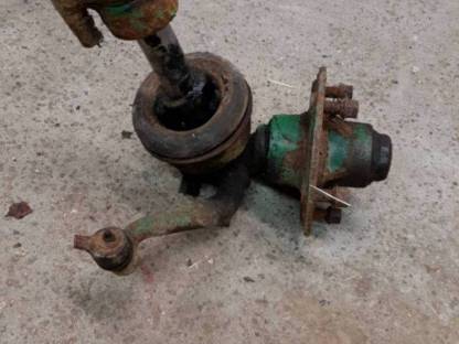 Bild 4:Gebrauchter Achsschenkel Deutz D 40