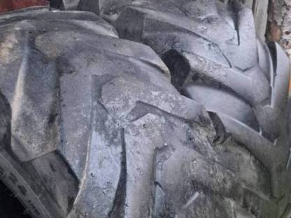 Bild 5:Michelin Power CL 440/80 R24