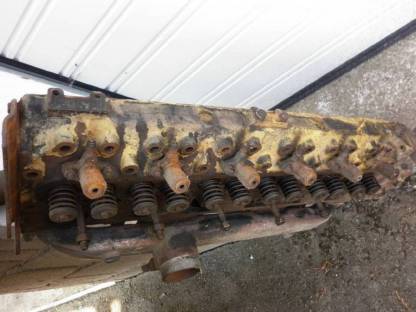 Bild 3:PERKINS-ZYLINDERKOPF für 6-Zylinder Motor Type-6372