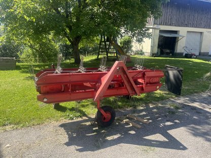 Pöttinger Bandrechen / Heuraupe KR 220