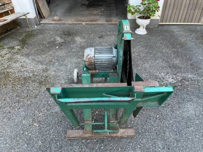 Bild 2:Kerbl Wippkreissäge