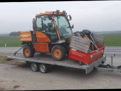 Bild 7:Transporte aller Art