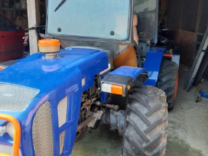 Bild 3:Pasquali Ergo 8.80 Spezial, Kippmulde und Häcksler