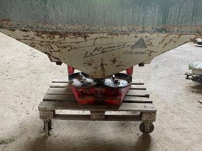 Bild 2:Düngerstreuer Rauch Komet ZS/600 N