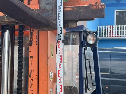 Bild 3:Toyota 4,5 Baumaschine