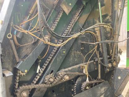 Bild 3:Deutz Rundballenpresse RB 3.56-OC