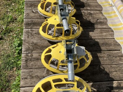 Bild 2:Roxell Laica Fütterung Neuteile