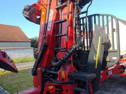 Bild 2:Stepa M16 mit Z-Kran und Astwanne