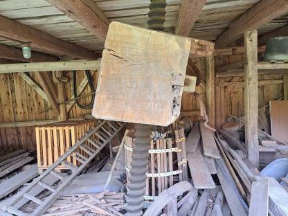 Bild 3:Baumpresse - Obstpresse