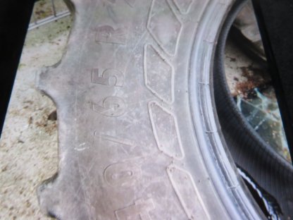 2 Stk., gebrauchte Traktorreifen 440/65 R 24
