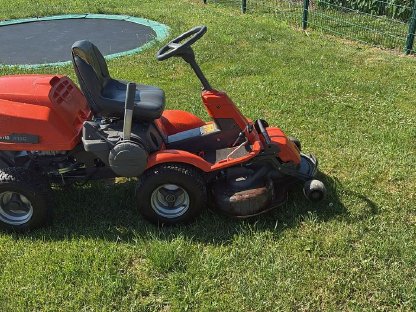 Verkaufe Rasentraktor Husqvarna Rider 13c