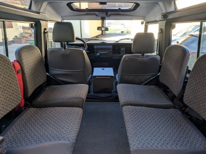 Bild 7:Land Rover Defender 90 Td5 6-Sitzer