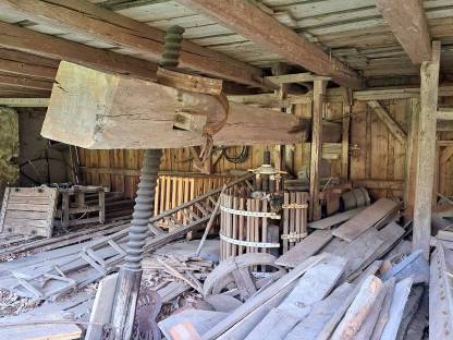 Bild 4:Baumpresse - Obstpresse