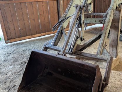 Hauer Frontlader Oberrahmen N, vollhydraulisch mit Schaufel