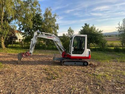 Takeuchi TB135