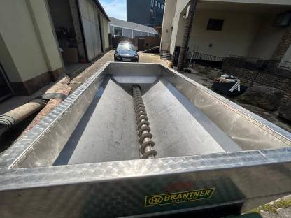 Bild 4:Brantner Lesewagen/Maischewagen