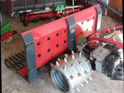 Bild 4:Heuschieber/Schiebegabel mit Anbauflansch für Rapid