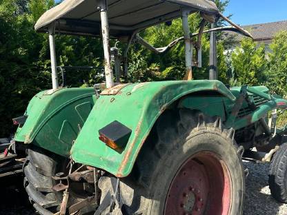 Bild 3:Deutz Fahr 6006 mit Frontlader und Lenkhilfe