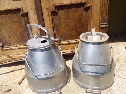 Bild 2:Edelstahl-Standeimer