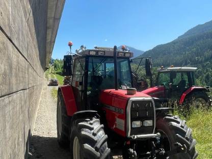 Bild 2:Massey Ferguson 6150