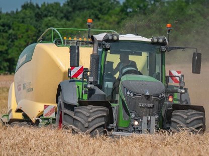 Bild 3:Stroh - Ernte 2025