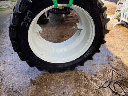 Zwillingsreifen zu 540/65R30