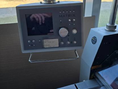 Bild 2:Vivid Matrix MX-370P Laminiermaschine Druckerei