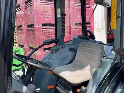 Bild 5:New Holland TN75V