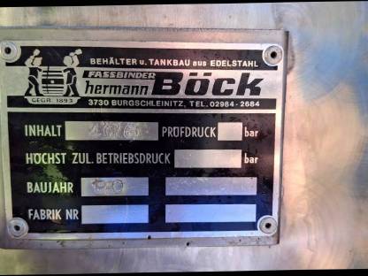 Bild 3:Edelstahlweinfass