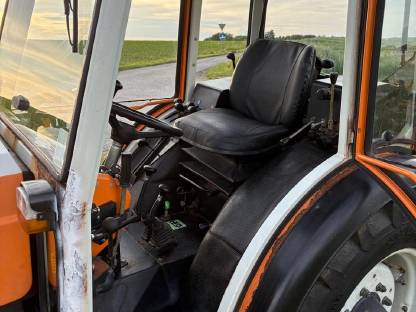 Bild 5:Steyr 8055 A Schmalspur