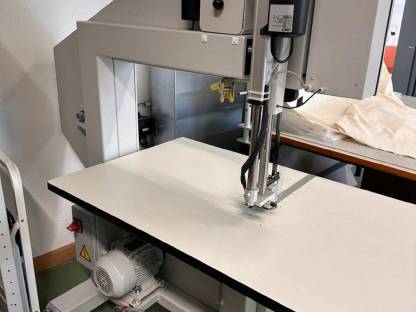 Bild 3:WASTEMA TexKnife STV 376 Bandmessermaschine