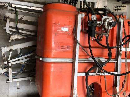 Bild 3:Jessernig Feldspritze 12 m