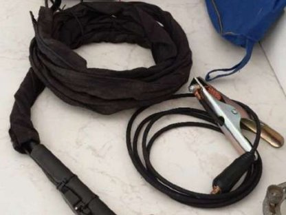 Bild 3:Plasmaschneider Berlan BPS 40 mit Zubehör