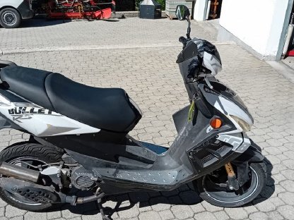 Bild 2:Moped 50 ccm