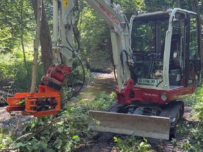 Bild 5:Fällgreifer, Baumschere, Zwicker