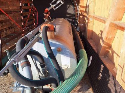 Bild 3:Vakuumat Hochdruck Güllefass