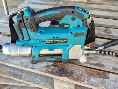 Makita Akkufettpresse